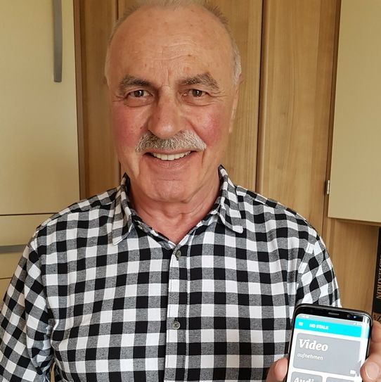 Der stellvertretende Außenstellenleiter des "Weissen Rings", Udo Hönes, stellt die No Stalking-App vor. Foto: privat