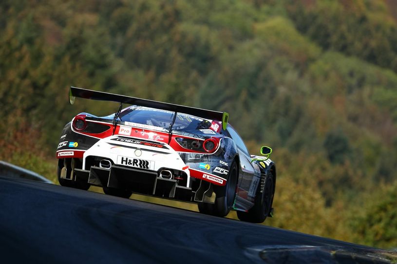 Die Nummer 11 wird von Nico Menzel, Leonard Weiss und Daniel Keilwitz pilotiert. Keilwitz ersetzt in diesem Rennen Christian Menzel, der sich nach seinem Unfall im letzten Rennen vollständig auskurieren will. Foto: WTM-Racing