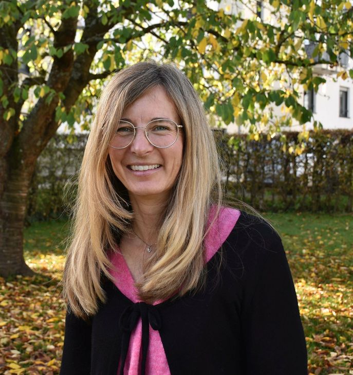 Corinne Rasky lädt zur großen Auftaktveranstaltung des Netzwerks an Urft und Olef in das Evangelische Gemeindehaus nach Kall ein.