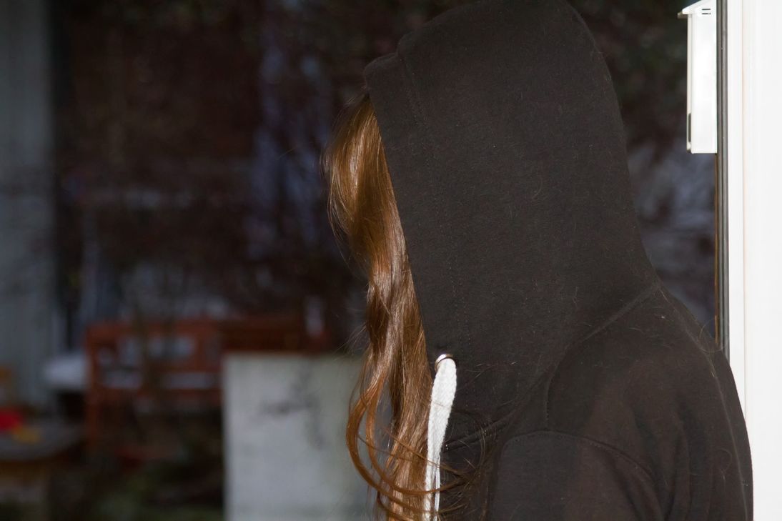 Jugendliche werden derzeit zu dunklen Geschäften gedrängt – die Kreissparkasse warnt vor Herausgabe von Bankkarten und PINs.