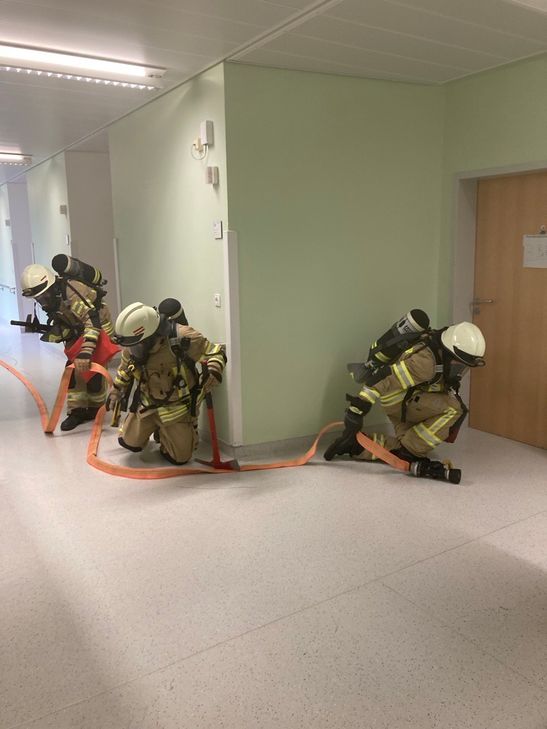 Die Feuerwehrübung im St. Elisabeth Krankenhaus in Mayen hat gezeigt: Man ist gemeinsam für den Ernstfall gerüstet.