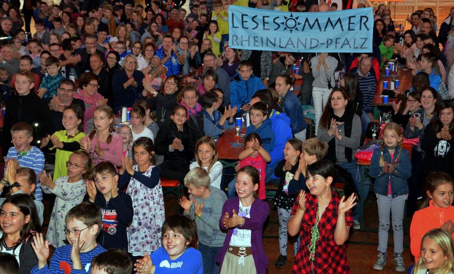 Groß und Klein feierten gemeinsam den Abschluss des Lesesommers