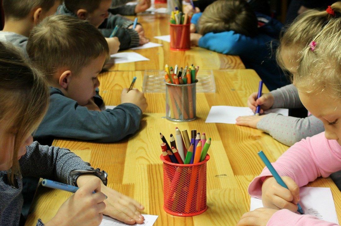 Die regulären Betreuungsangebote für Kinder sind bis vorerst 19. April geschlossen. Motiv-Foto: Pixabay