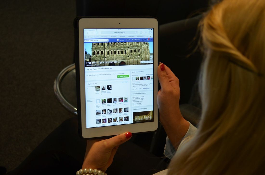 Überall in der Trierer Innenstadt schnell und einfach surfen: Das wünschen sich viele Bürger. Foto: Symbolbild/Neumann