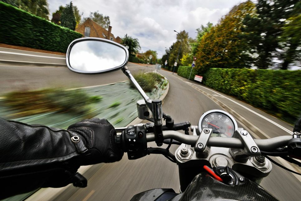 Unnötiger Motorradlärm ist ein Problem für Anwohner und Touristen. Foto: Pixabay