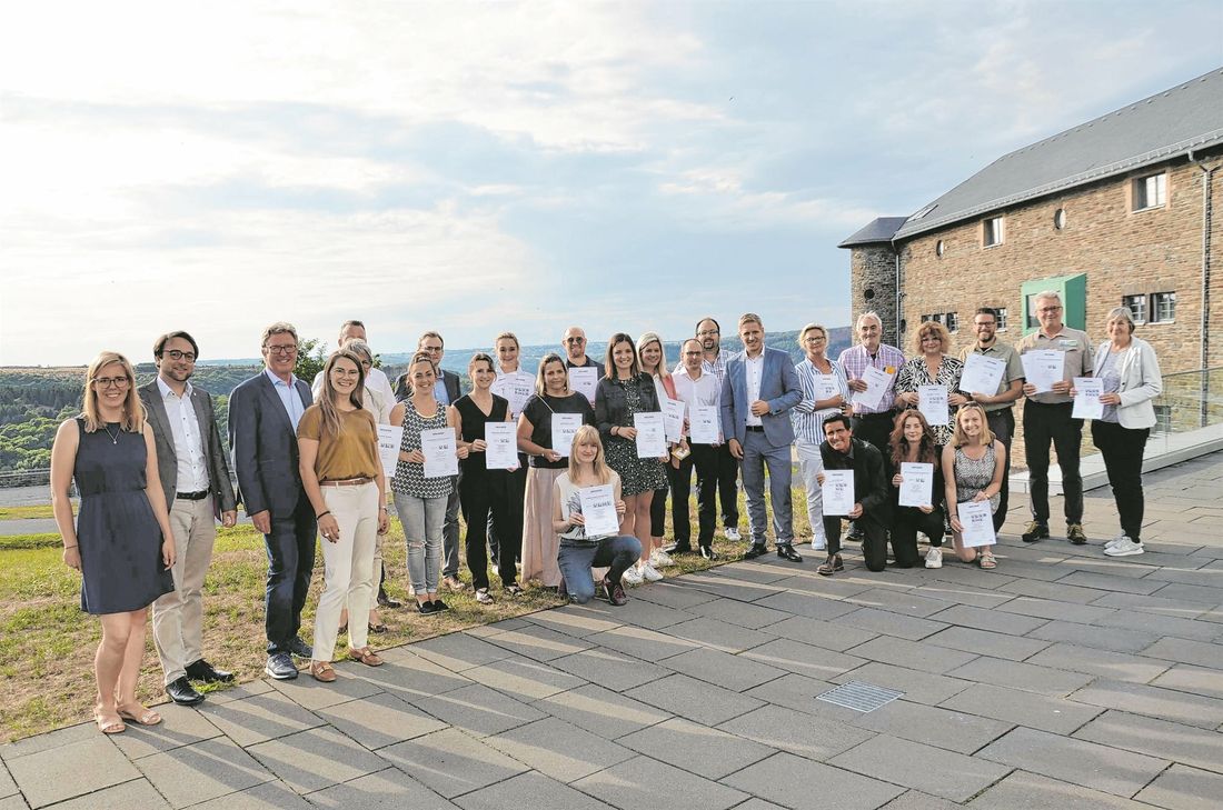 30 touristische Leistungsträger aus den Kreisen Düren und Euskirchen sowie der Städteregion Aachen wurden für barrierefreien Tourismus mit dem Zertifikat »Reisen für Alle« ausgezeichnet.