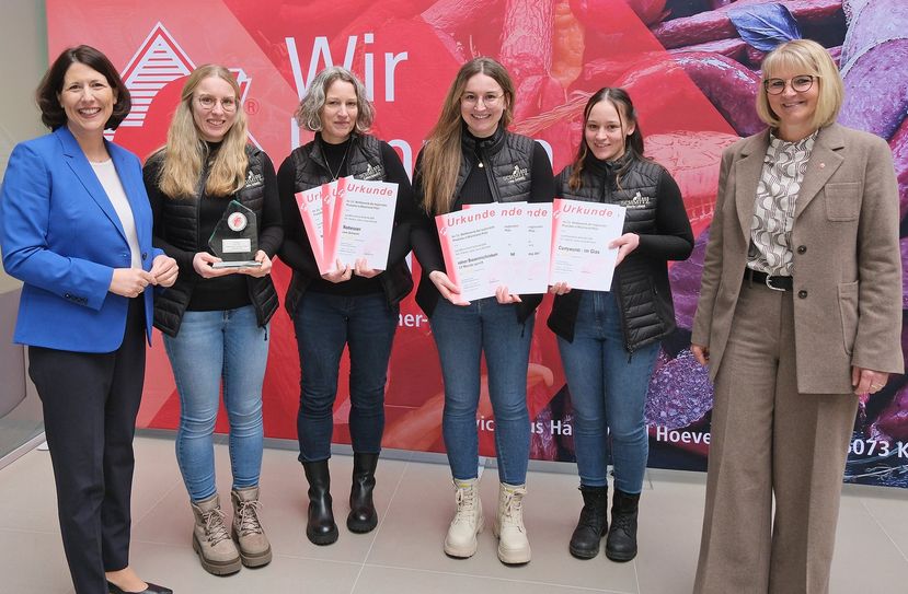 Freuen sich über die Auszeichnung: Familie Schmitz (Landfleischerei Schmitz)