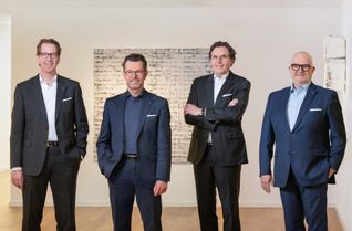 Der Vorstand der Sparkasse Aachen (v.l.n.r.): Thomas Salz (Vorstandsmitglied) Dr. Christian Burmester (stellvertretender Vorstandsvorsitzender), Norbert Laufs (Vorstandsvorsitzender) und Holger Schmitz (stellvertretendes Vorstandsmitglied).