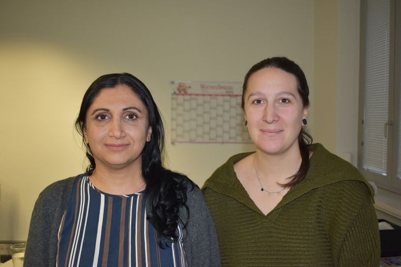 Engagieren sich unermüdlich zum Wohle der Grundschule Quint: die Schulelternsprecherinnen Nicole Weis (rechts) und Ayse Willems.