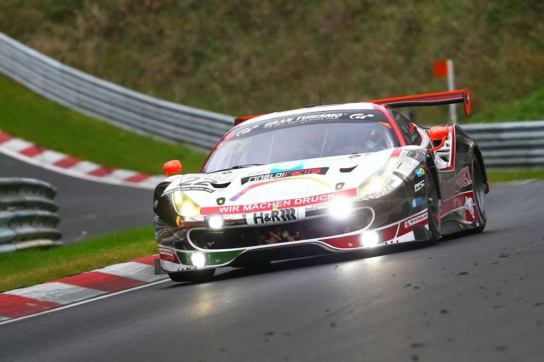 Georg Weiss, Oliver Kainz und Jochen Krumbach starten im WTM-Ferrari. Foto: H. Eils/RACEPIX.eu