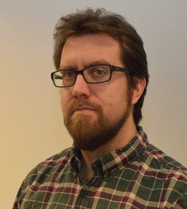 Kommentar von Tim Nolden: Wenn in den USA wieder einmal ein Amoklauf für Entsetzen sorgt, argumentiert der Europäer stets, die Masse der Waffen in Privathaushalten ermögliche solche Taten. Das ist bestimmt richtig. Warum fangen wir dann selber jetzt an, uns zu bewaffnen? Klar, im Moment sind es nur Schreckschusswaffen, aber Unheil stiften kann man auch damit zur Genüge.  tnolden@weiss-verlag.de