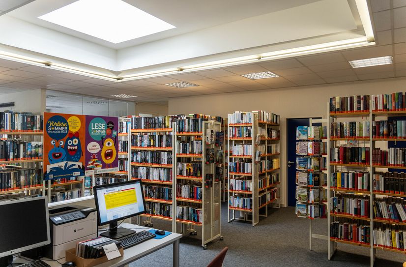 Die Stadtbücherei Boppard soll künftig in der Kurfürstlichen Burg beheimatet und zur Erlebnisbücherei umgebaut werden.