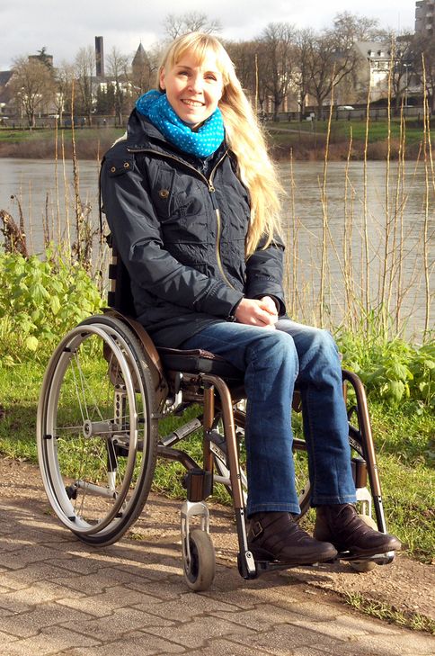 ... Die junge Frau ist an MS erkrankt und kämpft für ein selbstbestimmtes Leben. Wer helfen will, kommt zum Jahreskonzert des Reservisten-Musikzuges Trier am Samstag, 28. Oktober, um 20 Uhr in die Mehrzweckhalle der Grundschule in Trier-Tarforst. Foto: Privat