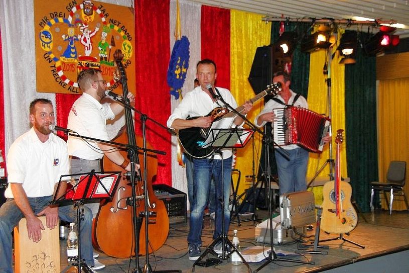 „De Vänte“ aus Eiserfey sorgten musikalisch für Stimmung.