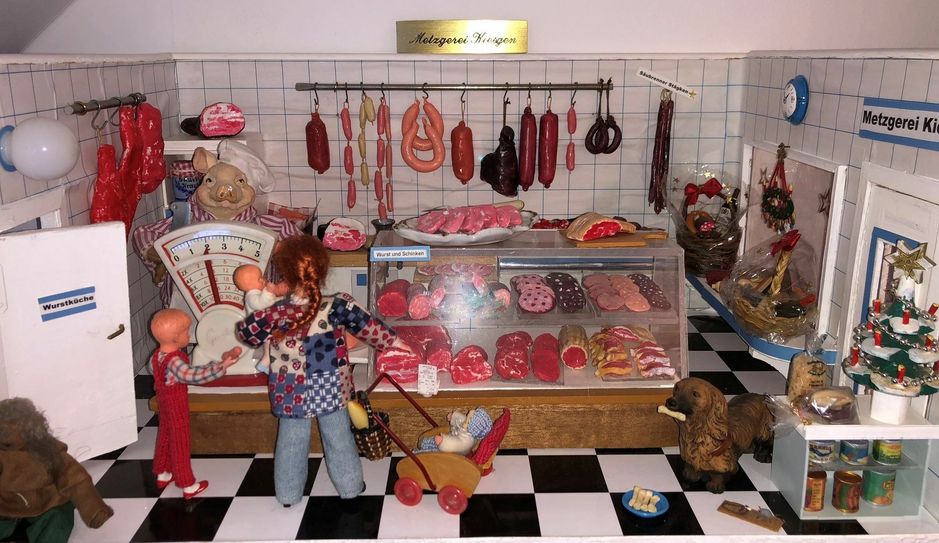 Die Metzgerei Kiesgen ist nur eines der 20 Modelle, die das Ehepaar Brand-Picard gestaltet hat.
