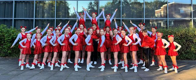 Den 1. Platz sicherte sich Schiff Ahoi Vernich, die ihren Auftritt nach der Ehrung unter dem Applaus der Zuschauer noch einmal präsentierten.