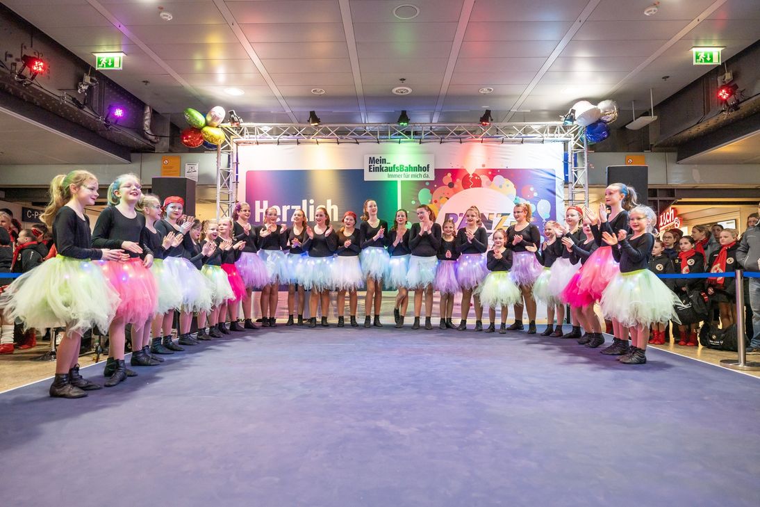 Holten einen tollen 4. Platz - die Crazy Girls der KG Rot Weiß Iversheim.