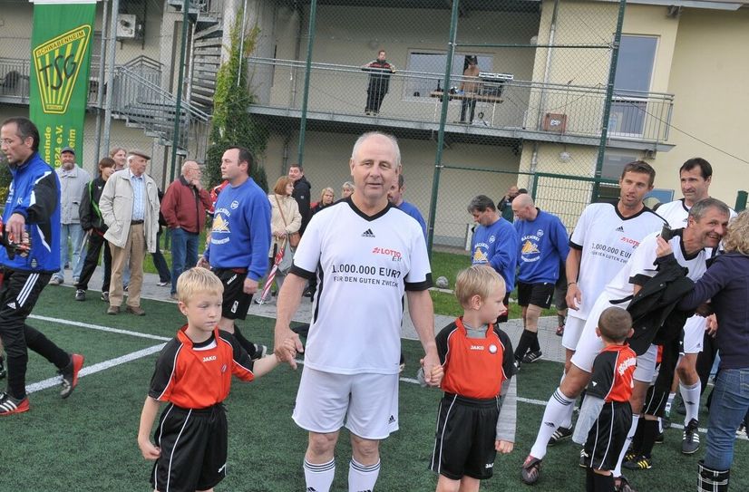 Bernd Hölzenbein, hier im Einsatz für die Lotto-Elf.