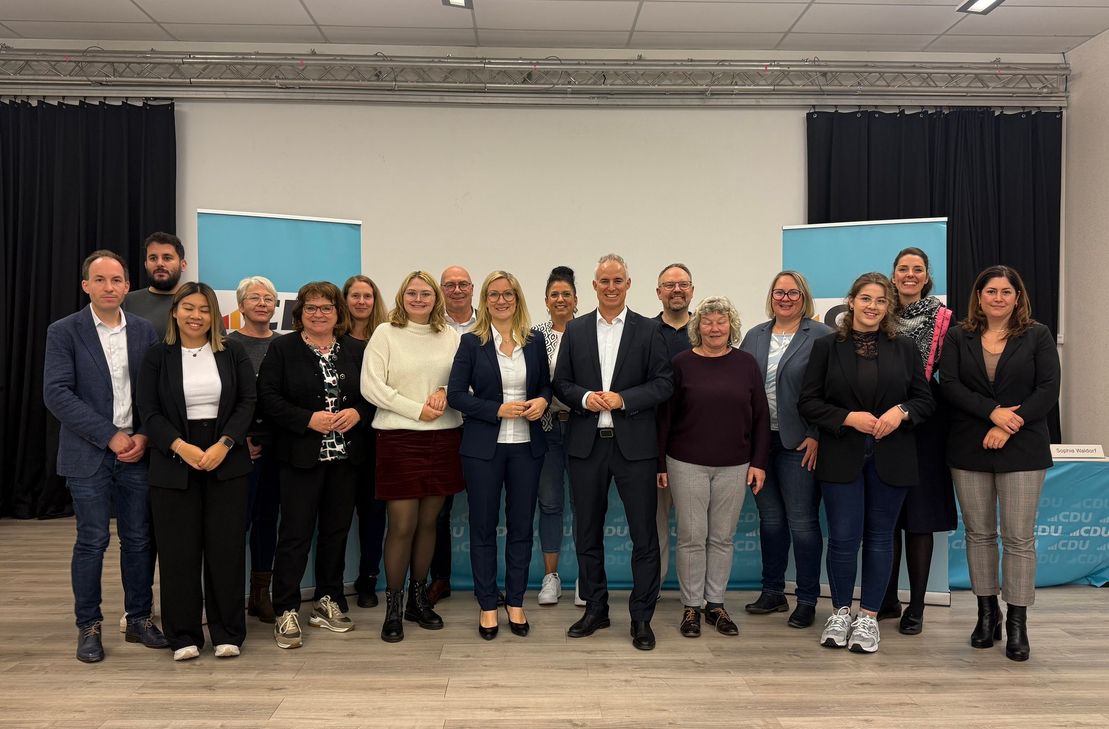 Der neue Vorstand der CDU Bernkastel-Wittlich um die neue Kreisvorsitzende und Landtagsabgeordnete Karina Wächter (Mitte) und der ausscheidende Dennis Junk.