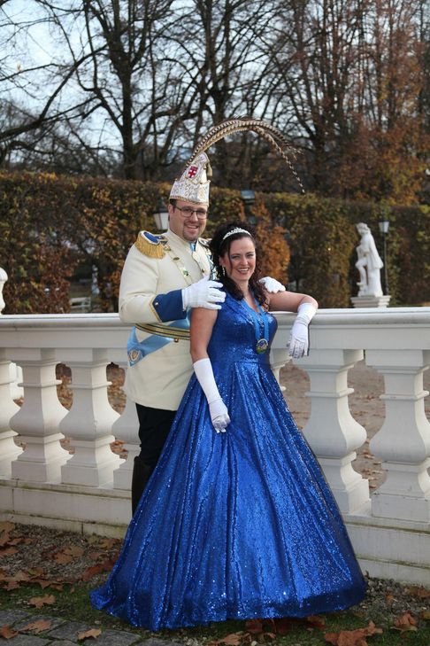Ehranger Tollitäten Prinz Mätty I. aus em Haasenställchen und Prinzessin Jenny I. vom Knusperhäuschen. Foto Strauß Trier
