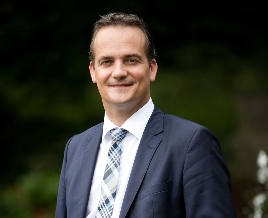 Oliver Paasch, Ministerpräsident der Deutschsprachigen Gemeinschaft, bekräftigt seine Forderung, die Atomkraftwerke unverzüglich zu schließen.