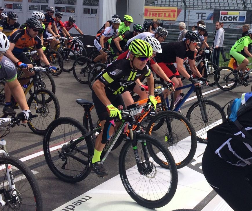 Beim 24-Stunden-MTB-Rennen konnte sich Nico Mausch gegen seine Konkurrenz durchsetzen. Fotos: privat