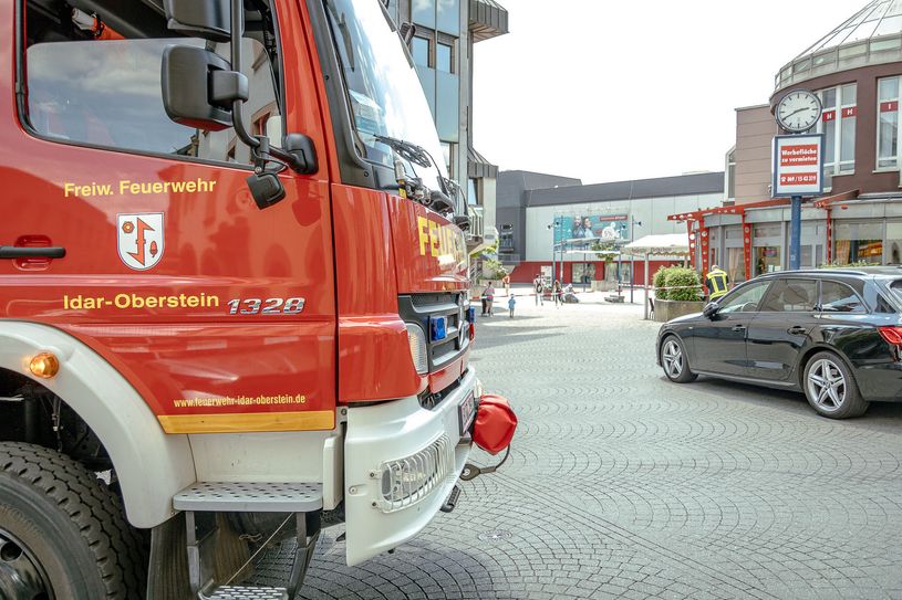 Bei Bauarbeiten war eine Erdgasleitung beschädigt worden. Während der Reparatur waren fast 3000 Menschen zeitweise ohne Strom.