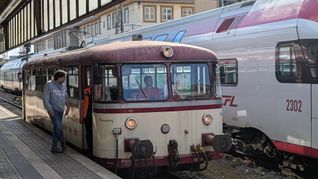 Historischer Schienenbus VT 51 feiert Premierenfahrt ab Trier