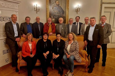 Vertreter der Gesellschafterversammlung der neu gegründeten Hunsrück-Nahe Tourismus GmbH.