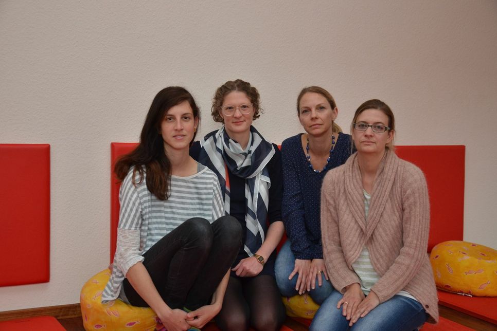 Stehen Schwangeren auch in der Krise zur Seite (v.  l.): die Hebammen Marion Sermann, Jenny Müller und Nina Wortha. Archiv-Foto: privat
