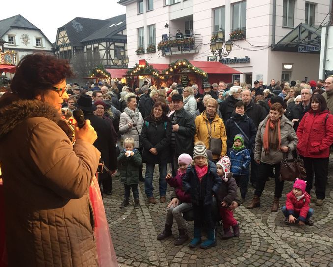 Schon die Premiere des Adventssingens war ein voller Erfolg.