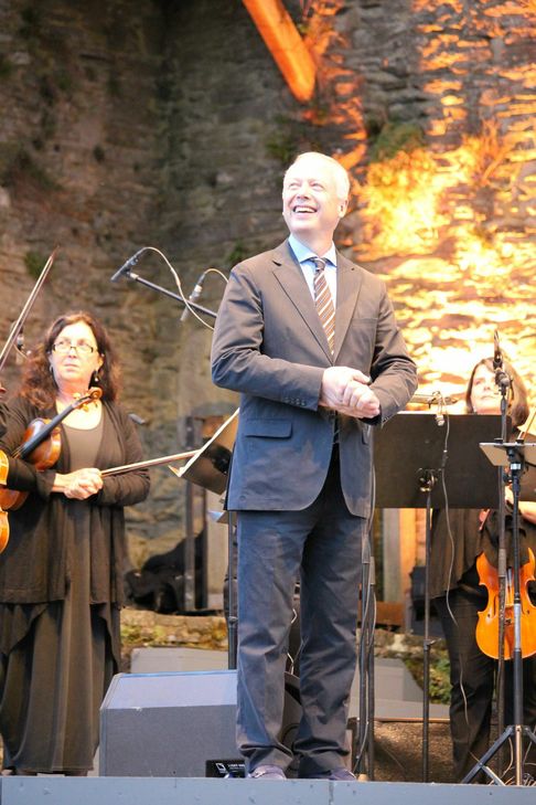 Schirmherr Tom Buhrow war begeistert von der einzigartigen Atmosphäre des Monschau Festival.