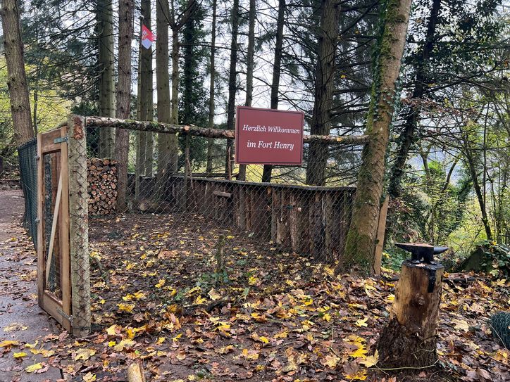 Das „Fort Henry“ heißt seine Gäste herzlich willkommen.
