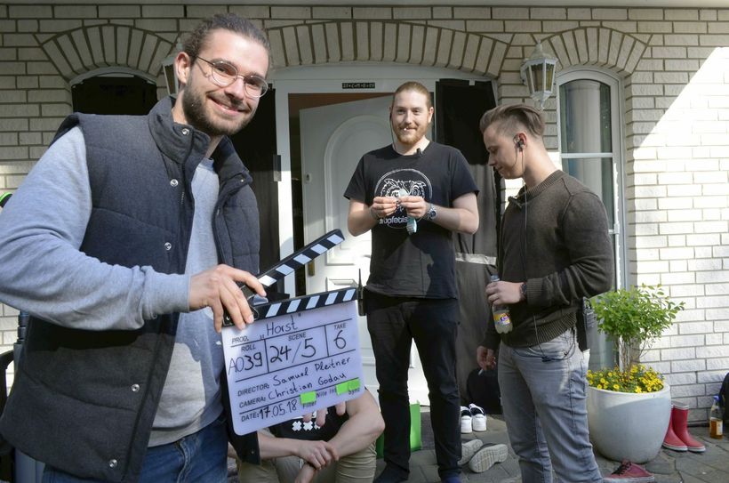 Lucas Hein (li.) ist der Produzent eines Films mit dem Arbeitstitel »Horst«, der in Nettersheim gedreht wird und der Abschluss seines Studiums an der Filmschule ist. mn-Foto