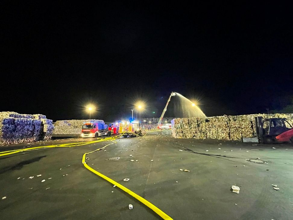 Großbrand im Trierer Hafen