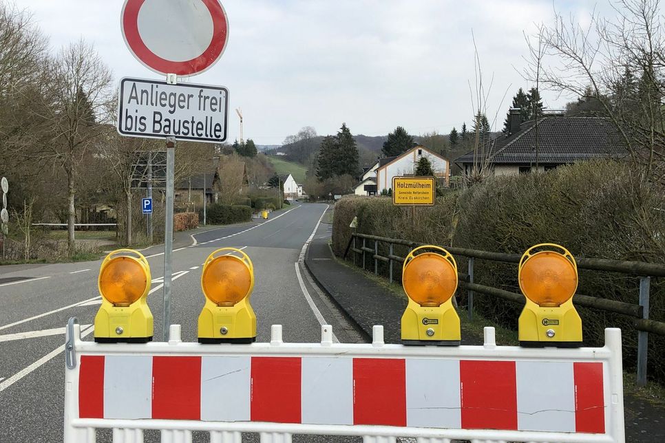 Die Kreisstraße 39 zwischen Holzmülheim und Schönau bleibt gesperrt. mn-Fotos