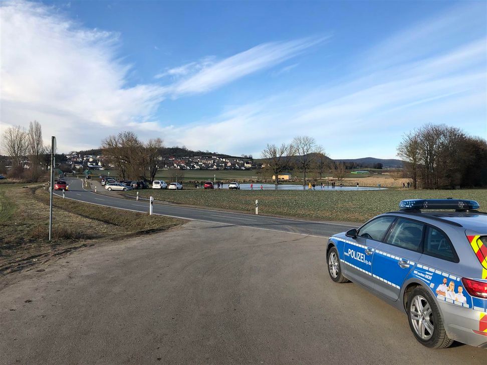 Das kalte Winterwetter lockte die Menschen in die "Thürer Wiesen".