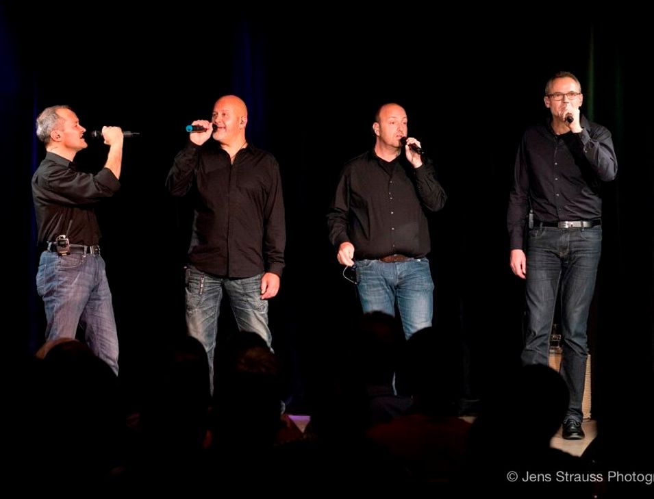 Neben dem Lovely Mr. Singing Club sind auch die Ensembles »Die Fünflinge« und DTNR beim A-Capella-Festival in Roetgen dabei.     Foto: Jens Strauss Photography