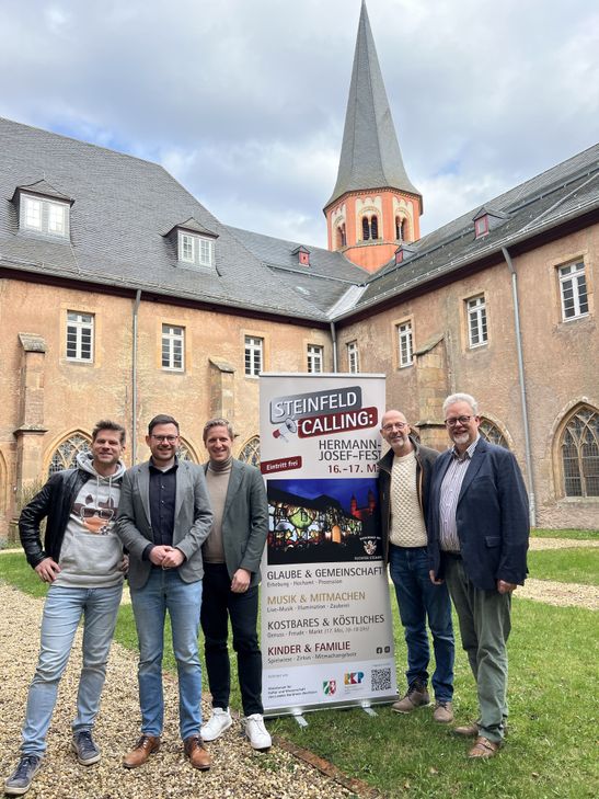 Uwe Reetz (v.li.), Emmanuel Kunz, Markus Ramers, Martin Reinike und Erik Arndt stellten die Steinfelder Kulturtage vor.