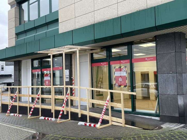 Trotz des Umbaus bleibt das BeratungCenter Mayen-Markt geöffnet.