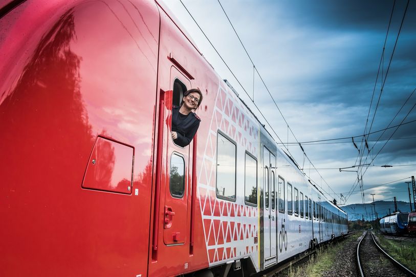 Loraine war schon als Kind von dem Gedanken beseelt, Lokführer zu werden. Bis heute hat sie nicht bereut, ihren Traum verwirklicht zu haben.