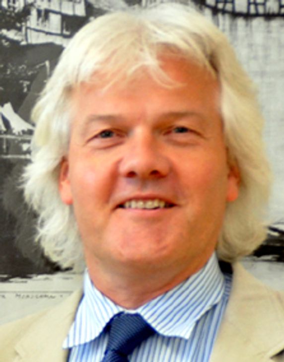 "Pro oder kontra Wohnungsbau am Brubacher Hof? Das Thema hat Potenzial, zu einer weiteren 'Never Ending Story' in Trier zu werden – neben dem hanebüchenen Unsinn der Generalsanierung der seit 2013 geschlossenen Egbert-Grundschule. Denn mit dem berechtigten Vorhaben, sich zunächst um den 'Masterplan' für eine leistungsfähige Verkehrserschließung zu kümmern, wird aller Voraussicht nach nur wieder einmal wertvolle Zeit vertan, die man gleich in die Ausarbeitung alternativer Lösungen (kleine Eurener Variante) stecken könnte – gleicht doch der Auftrag an das Baudezernat einer Quadratur des Kreises." - Kommentar von Redaktionsleiter Arnt Finkenberg (arntfinkenberg@tw-verlag.de)