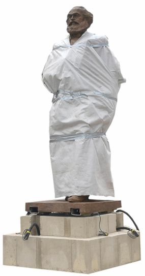 Die Karl-Marx-Statue wird am 5. Mai enthüllt. Foto: Finkenberg/Neumann