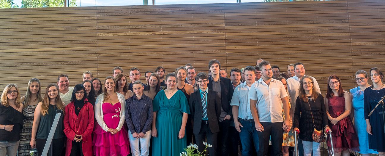 Die Absolventen des Euro BBW. Foto: Schule