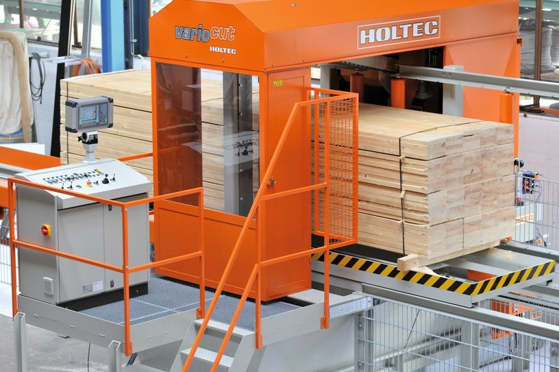 Mit den Paketkappsägen fing alles an. In weiterentwickelter Form wurden diese bis heute 10.000fach weltweit verkauft. Fotos: HOLTEC