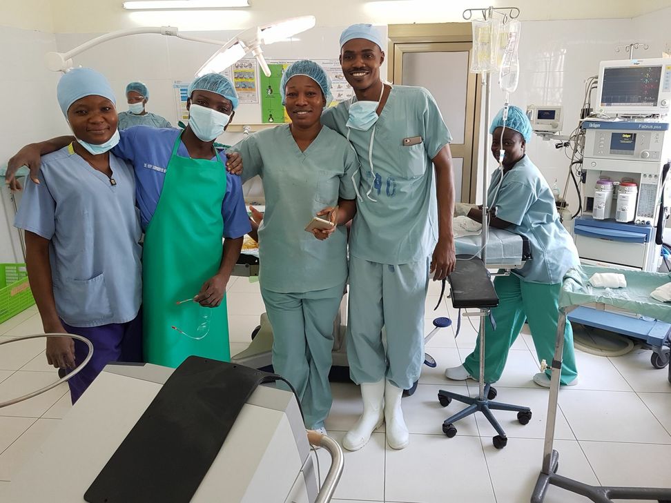 Das Team im Margret Marquart Catholic Hospital wurde für vier Wochen von Norbert Golz verstärkt.