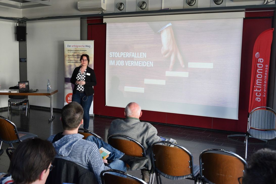 Die jobmesse Euskirchen lockt auch am neuen Standort in Mechernich-Firmenich mit einem infomativen Vortragsprogramm. Foto: Archiv/Scholl