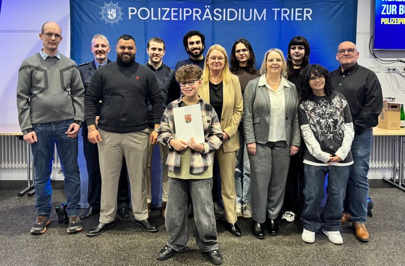 Die ausgezeichneten Helferinnen und Helfer