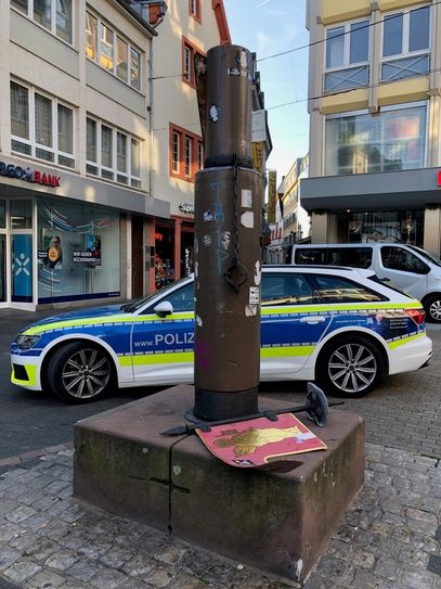 Sachbeschädigung am Pranger in der Grabenstraße
