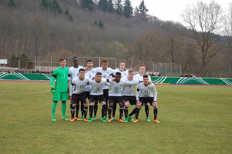 Am Donnerstag hatte die DFB-Elf in Konz noch 0:0 gespielt (Foto: Arens), Ostermontag folgte gegen Frankreich in Salmrohr ein klares 4:1.